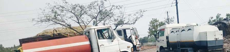 मिनी टैंकर ज्वलनशील पदार्थ डीजल का कर रहे परिवहन