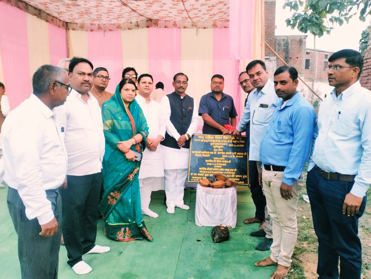 25 लाख की लागत से पीसीसी सड़क एवं आरसीसी नाली का होगा निर्माण विधायक व महापौर एवं ननि अध्यक्ष ने किया भूमि पूजन