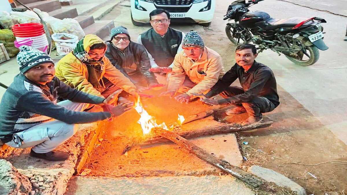 ठिठुरन भरी ठण्ड ने किया हाल बेहाल